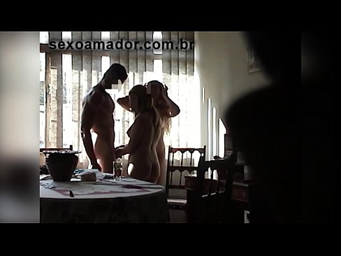 ❤️ Sexveninder inviterer en kæmpe mand og en trekant med ham ❤️ Porn video at da.pornodil.ru ❌️