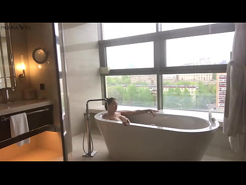 ❤️ Kæmpe babe ondt i sin fisse på badeværelset ❤️ Porn video at da.pornodil.ru ❌️